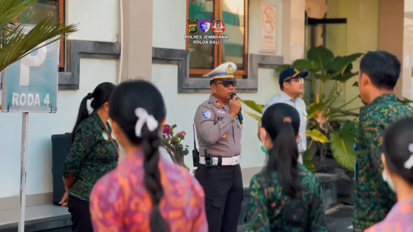 Perkuat Sinergi dengan Masyarakat, Satlantas Polres Jembrana Edukasi Keselamatan di Puskesmas