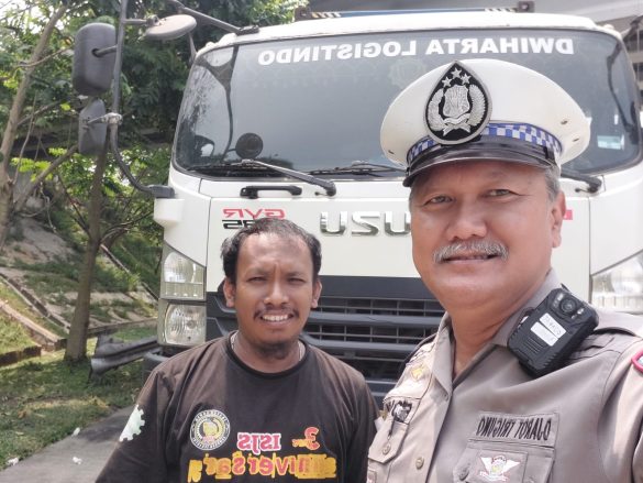 Polantas KARIB Hadir di Tol BORR-Bocimi, Bantu Pengemudi yang Alami Kendala