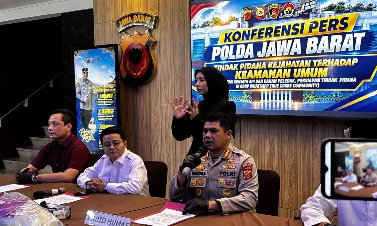 Polda Jabar Tangkap Pemuda Diduga Perakit Senjata Api dan Uji Coba Bahan Peledak