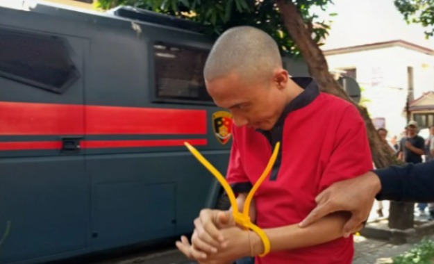 Polda NTB Berhasil Meringkus Polisi Gadungan Modus Meminta Bantuan Untuk Warga yang Terdampak Kebakaran di Desa Adat Sade