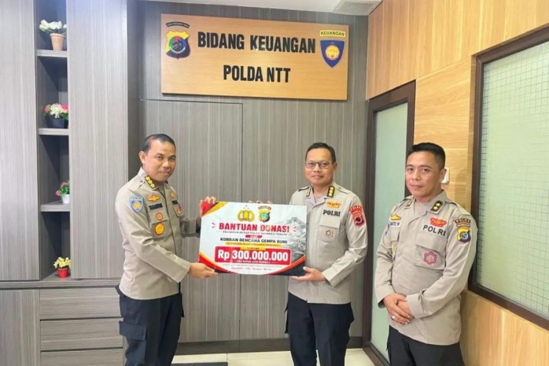 Polda Sulawesi Tengah Salurkan Bantuan Kemanusiaan untuk Korban Gempa NTT