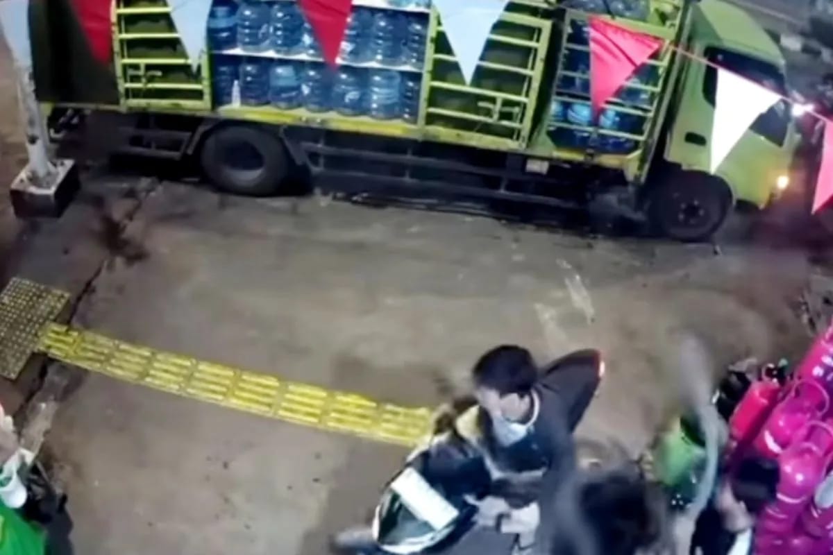 Polisi Kejar Begal yang terekam CCTV di Jaksel