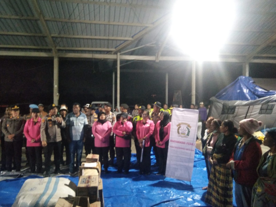 Polri Perkuat Pelayanan dan Kesiapsiagaan Warga di Pengungsian Gunung Sinabung