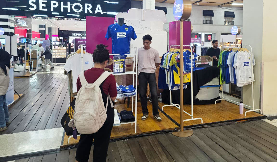 Pop Up Persib Store Hadir Di Pvj Mall