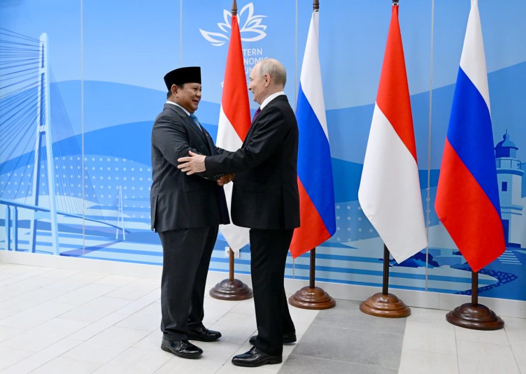 : Presiden Republik Indonesia, Prabowo Subianto, melakukan pertemuan bilateral dengan Presiden Federasi Rusia, Vladimir Putin di Vladivostok, Federasi Rusia, pada Kamis (3/9/2026). Foto: BPMI Setpres/Muchlis Jr