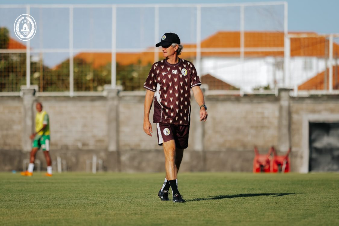 Riuh di Tribun, Hangatkan Pertandingan Bali United FC Lawan PSS Sleman