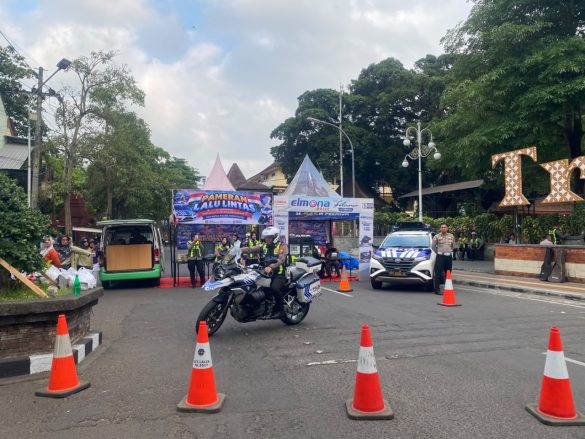 Sambut HUT ke-71 Lalu Lintas, Satlantas Polres Trenggalek Gelar Pameran Lalu Lintas di CFD