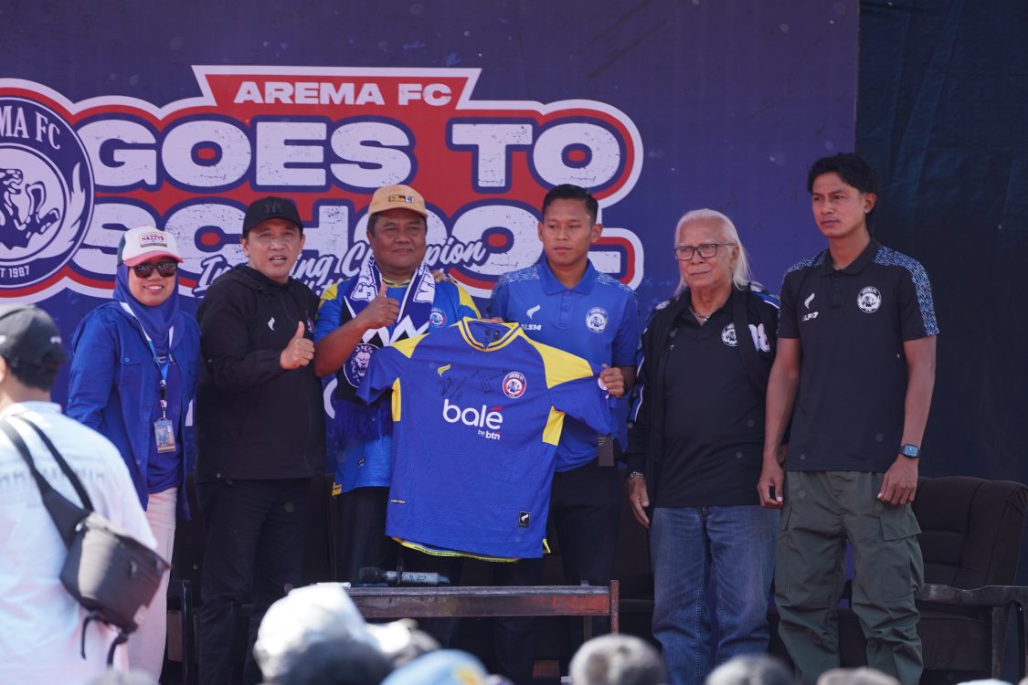 Sapa Pelajar STM Turen, Program ‘Arema Goes to School’ Gelorakan Semangat Suporter Kreatif dan Edukatif