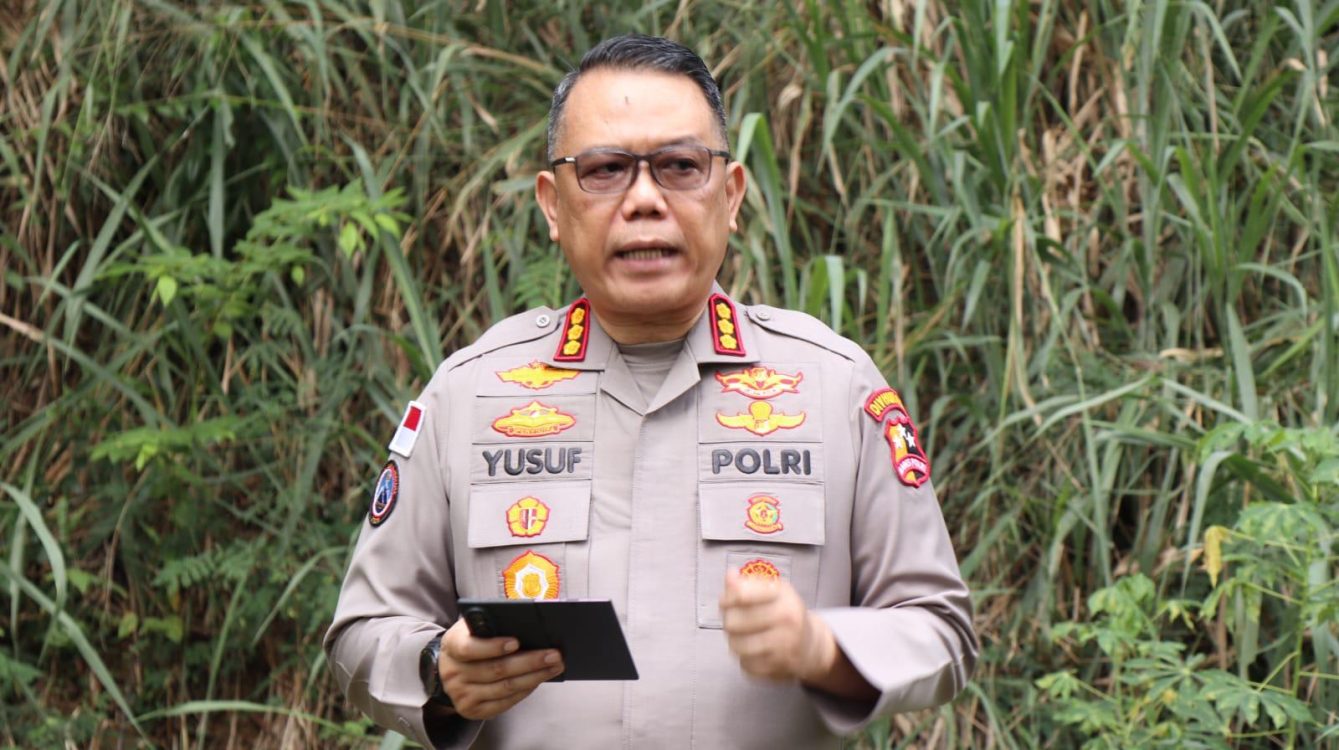 Satgas Kepolisian Operasi Damai Cartenz Bersama Polres Yahukimo Tangani Kasus Penikaman Warga Dan Pembakaran Warung Di Dekai Yahukimo
