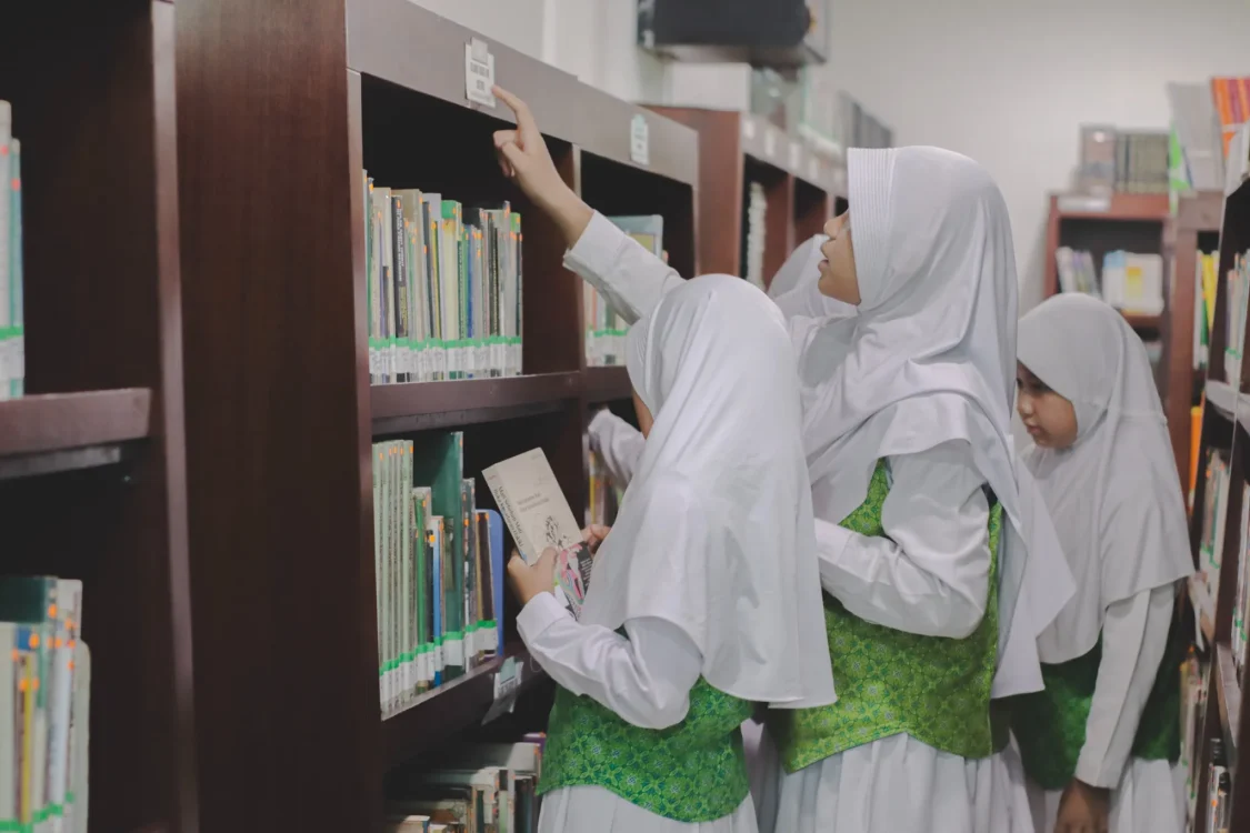 School Goes to Library, Cara Perpustakaan Kemenag Ajak Siswa Rasakan Pengalaman Literasi di Luar Sekolah