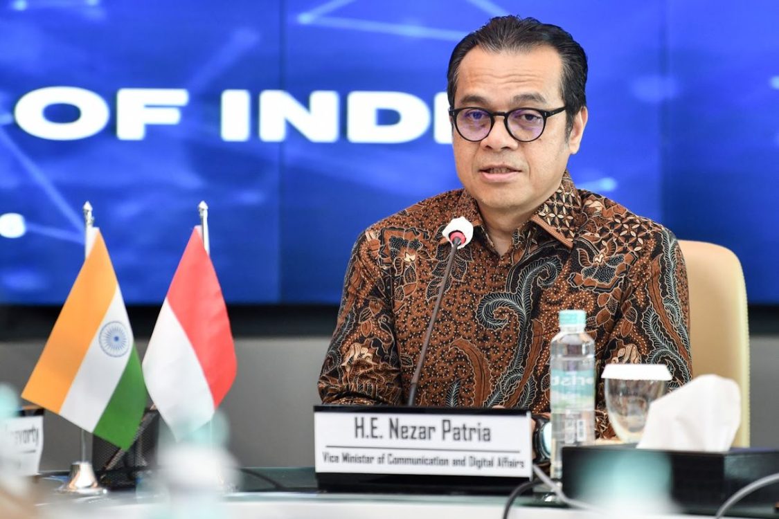 : Wakil Menteri Komunikasi dan Digital Nezar Patria dalam audiensi dengan Duta Besar India untuk Indonesia Sandeep Chakravorty di Kantor Kementerian Komdigi, Jakarta Pusat, Selasa (29/9/2026) mengatakan pengalaman India dalam membangun Digital Public Infrastructure (DPI) relevan untuk dipelajari Indonesia. Foto: DRA/Komdigi