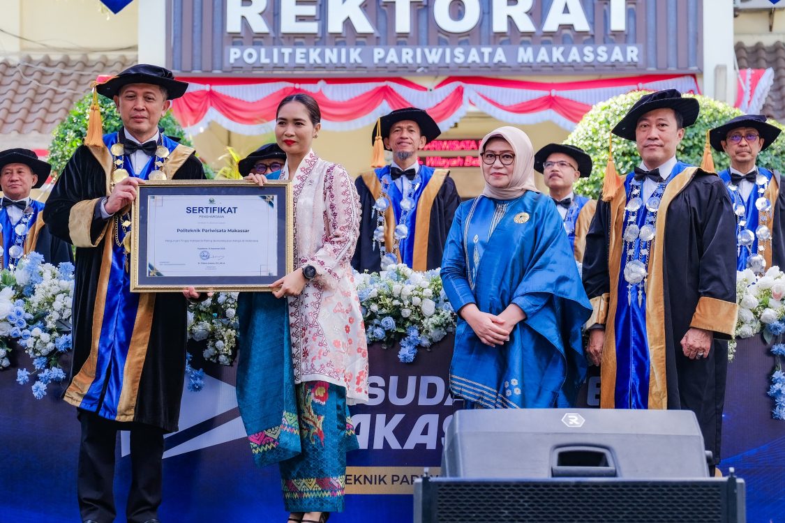 Siaran Pers: Dari Kampus ke Industri, Wamenpar Titip Tiga Pesan untuk Lulusan Poltekpar Makassar