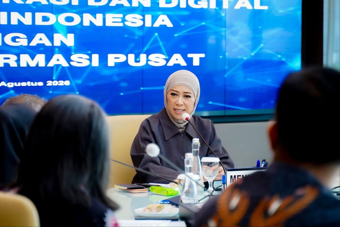 : Menteri Komunikasi dan Digital Meutya Hafid mengingatkan masyarakat untuk tidak menyebarkan informasi yang belum terverifikasi kebenarannya terkait kondisi Gunung Anak Krakatau. Foto: Humas Kemkomdigi