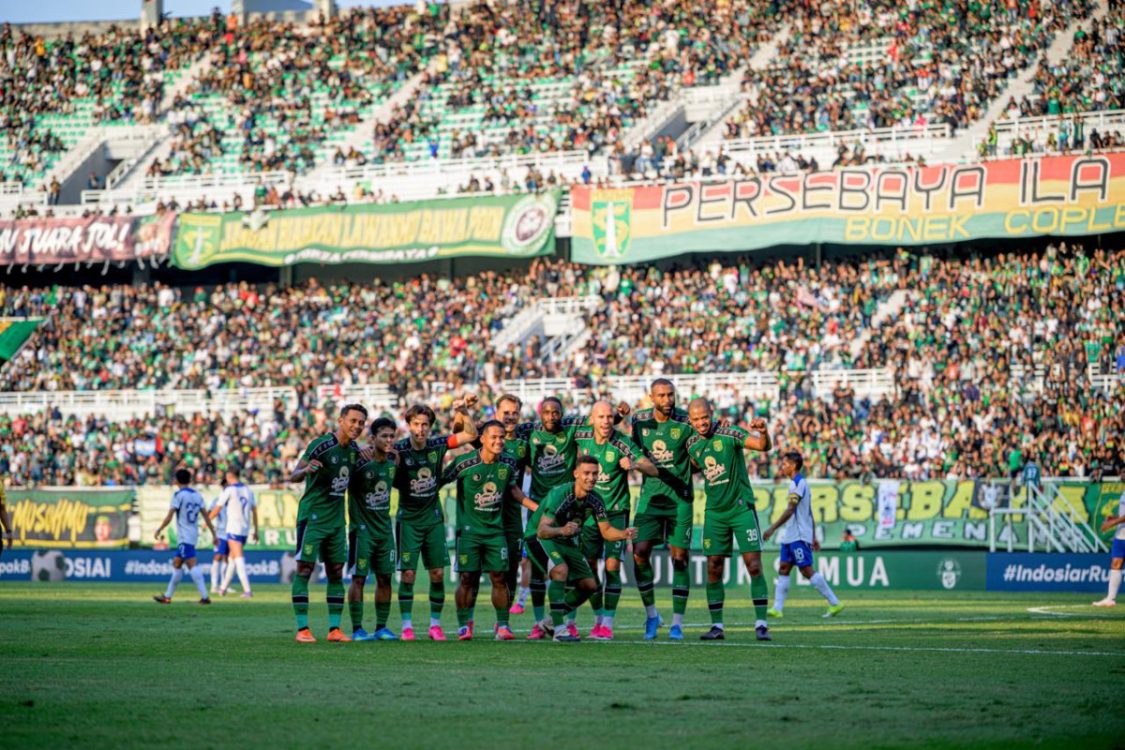 Tandukan Alex Martins Bawa Persebaya Unggul Atas PSIS Semarang