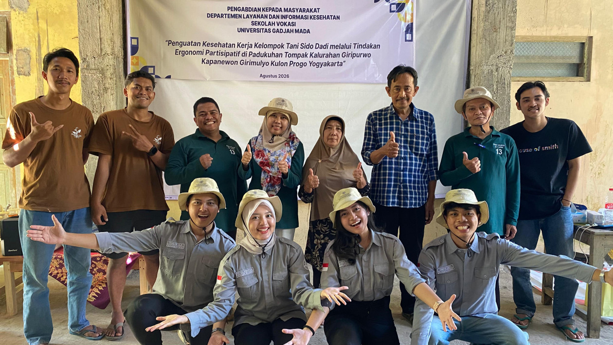 UGM Kenalkan Praktik Kerja Sehat dan Ergonomis kepada Kelompok Tani