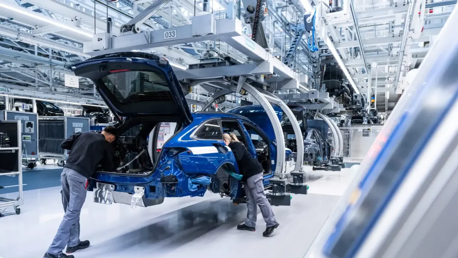 Volkswagen Siapkan Restrukturisasi Besar, 50.000 Pekerjaan dan Empat Pabrik Eropa Terdampak