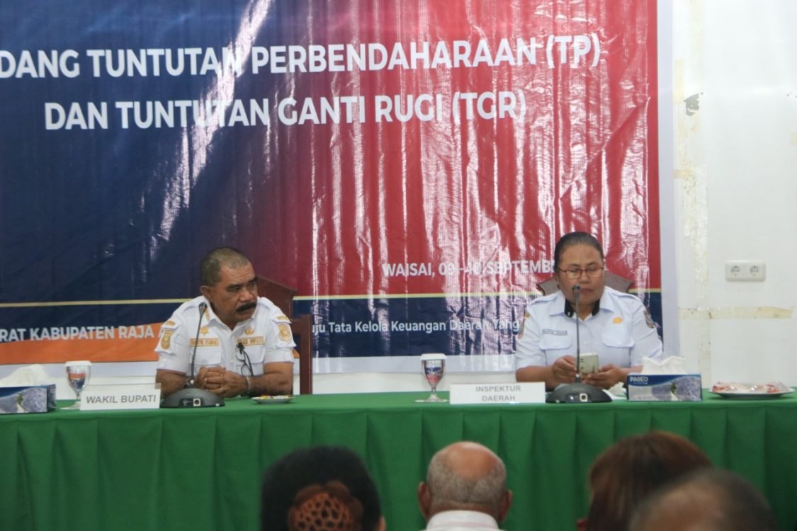: Wakil Bupati Raja Ampat,.Mansyur Syahdan, saat pembukaan Sidang Majelis Tuntutan Perbendaharaan dan Tuntutan Ganti Rugi (TP-TGR) Tahun Anggaran 2025 di Waisai, Rabu (9/9/2026)/ ( Raja Ampat/Liau).