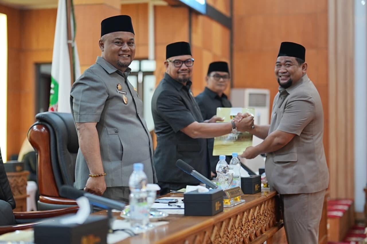 : Wakil Bupati Siak Syamsurizal, menghadiri Paripurna di DPRD Siak, Senin (7/9/2026)/ (Alonk MC Siak).