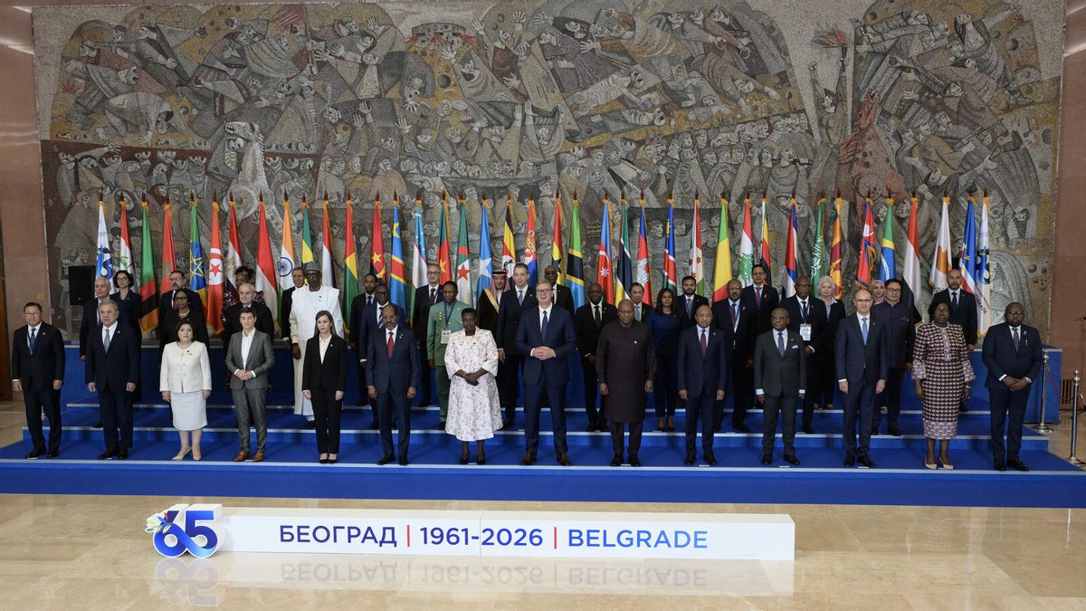 : Foto bersama para perwakilan Negara-negara anggota Gerakan Non-Blok (GNB) dalam peringatan 65 tahun KTT Pertama GNB di Beograd, Serbia, pada 30 Agustus-1 September 2026. ANTARA/HO-Kemlu RI/am.