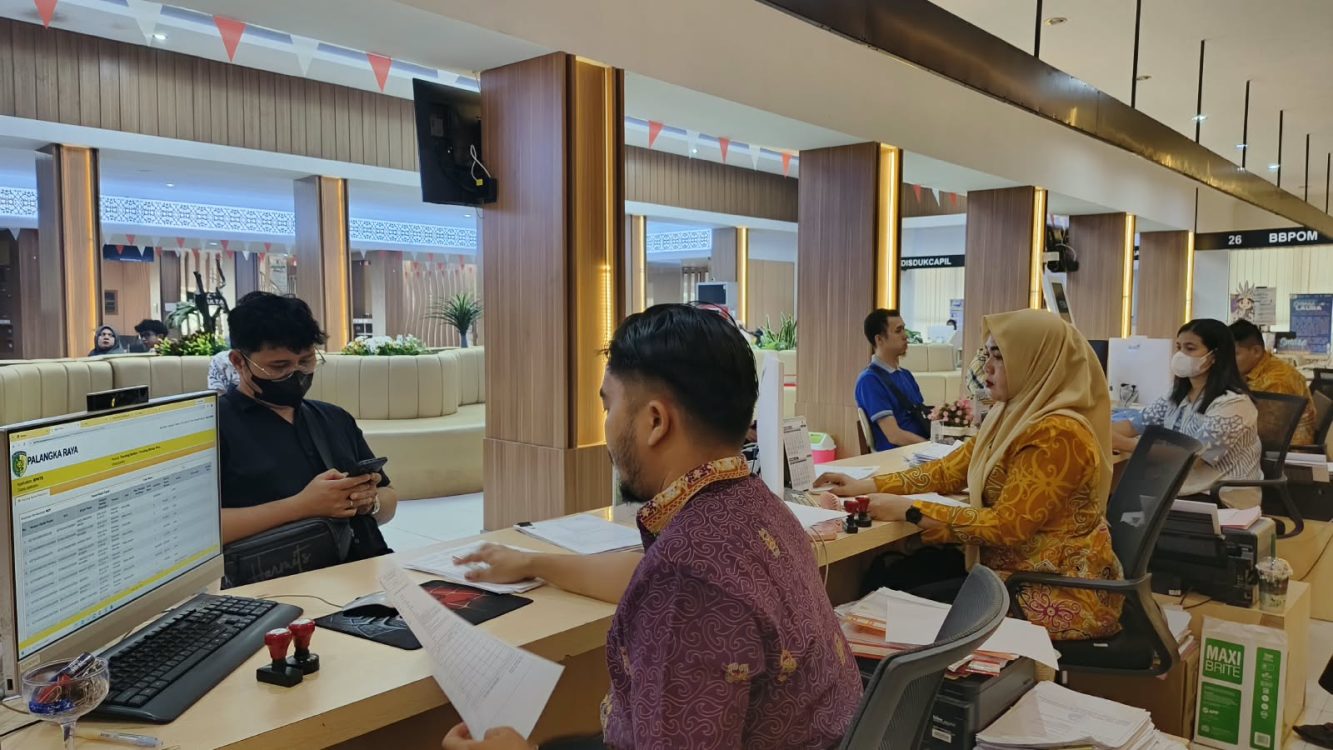 : Kepala Badan Pendapatan Daerah (Bapenda) Kota Palangka Raya, Emi Abriyani, mengatakan,, program tersebut memberikan kesempatan kepada masyarakat untuk menyelesaikan kewajiban PBB-P2 tanpa dikenai denda. - Foto: Mc.Palangka Raya