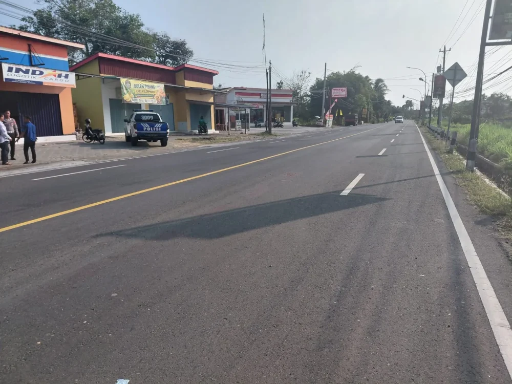 Hendak Menyalip Truk, Remaja di Kulon Progo Terlibat Kecelakaan dengan Truk dari Arah Berlawanan
