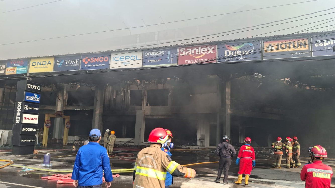 Kebakaran Transhome Sleman Tewaskan Dua Orang, Kerugian Ditaksir Puluhan Miliar