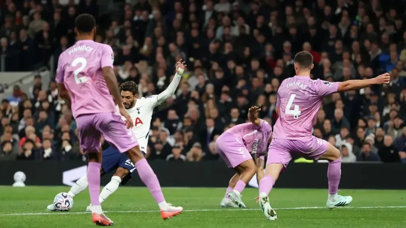 Omar Marmoush Jadi Pahlawan Tottenham, Spurs Akhiri Tren Buruk dan Naik Empat Peringkat