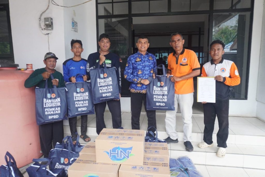 Angin Kencang Rusak 42 Bangunan di Martapura Barat, BPBD Banjar Salurkan Bantuan