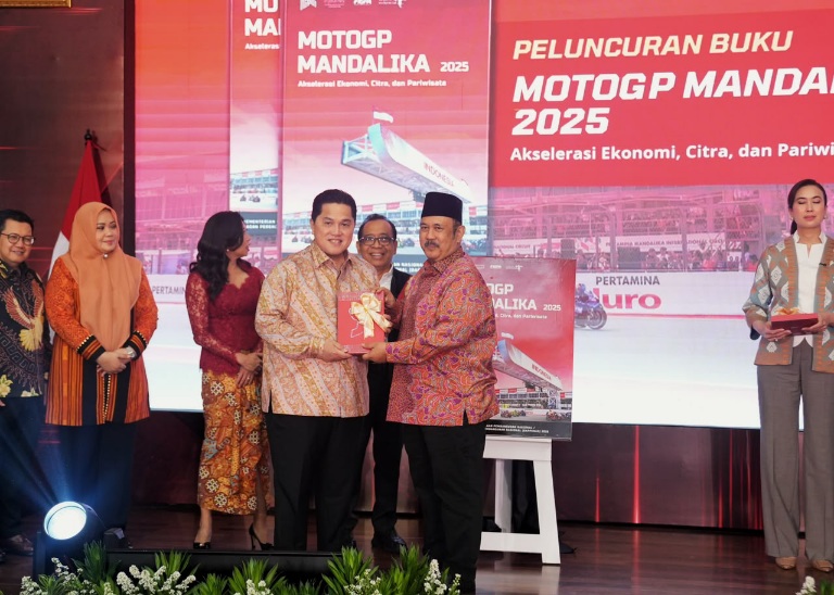 : Kementerian PPN/Bappenas meluncurkan Buku MotoGP Mandalika 2025: Akselerasi Ekonomi, Citra, dan Pariwisata sekaligus menyusun Desain Besar Pengembangan Industri Olahraga Nasional di Gedung Bappenas, Rabu (30/9). (Foto: Raiky/kemenpora.go.id)