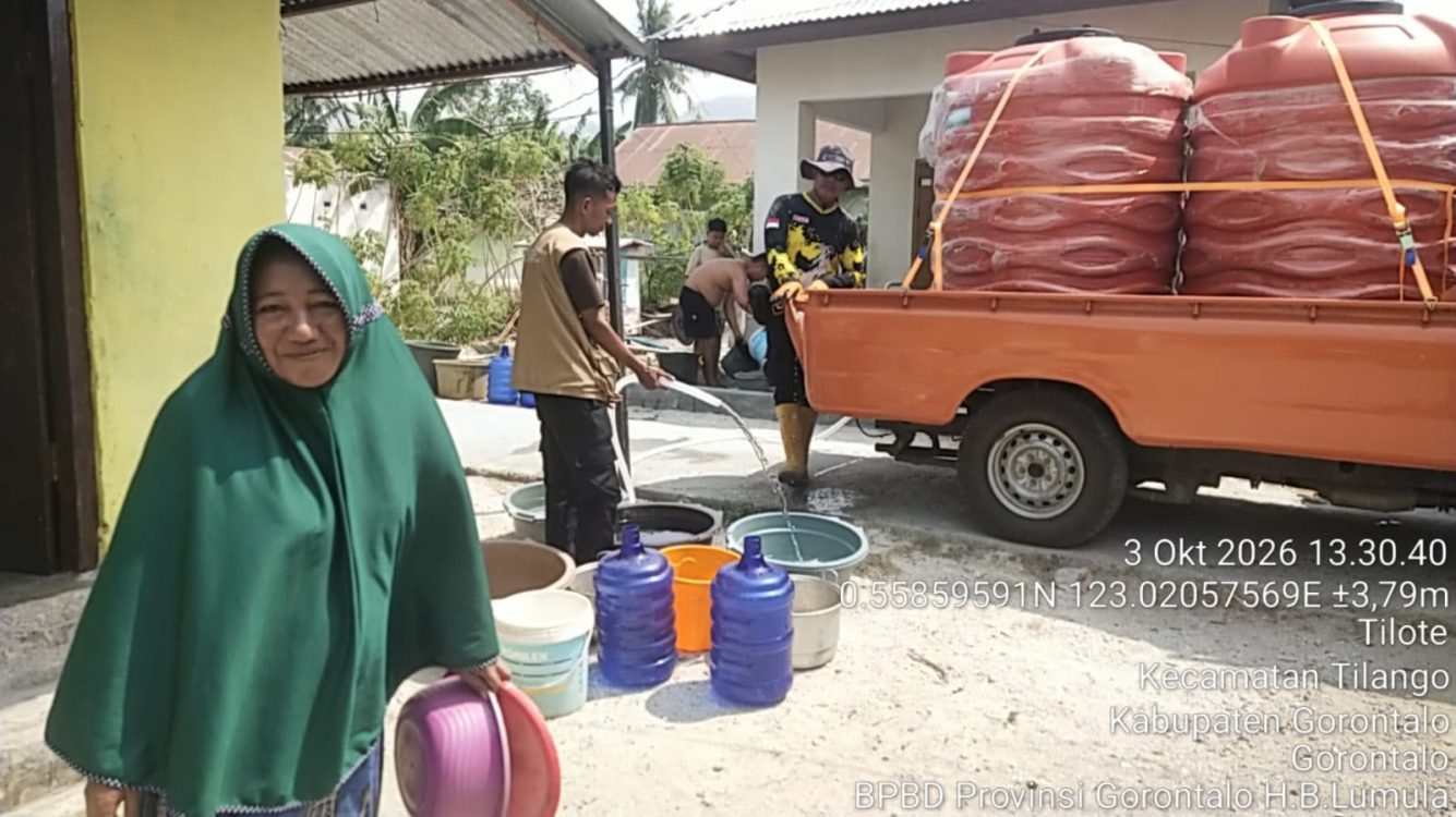 : Penyaluran air bersih di Desa Tilote Kabupaten Gorontalo. (foto PPID)