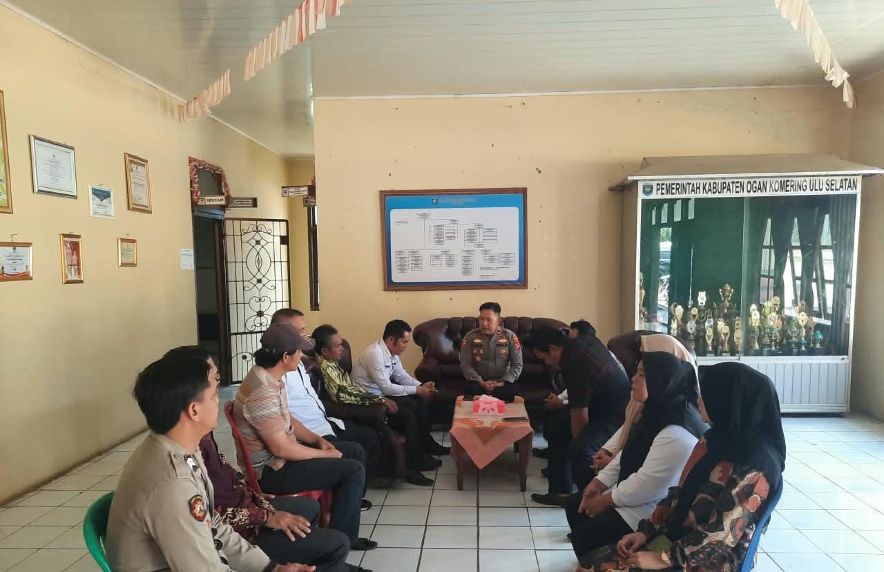 Cegah Karhutla, Polda Sumsel Edukasi Warga OKU Selatan lewat Polisi Berbagi Ilmu