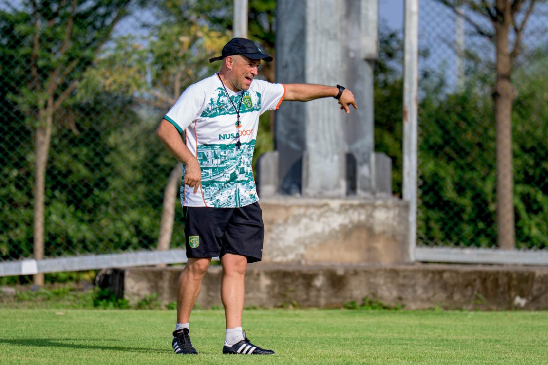 Coach Tavares Paham Ancaman PSM, Persebaya Dituntut Tampil Disiplin