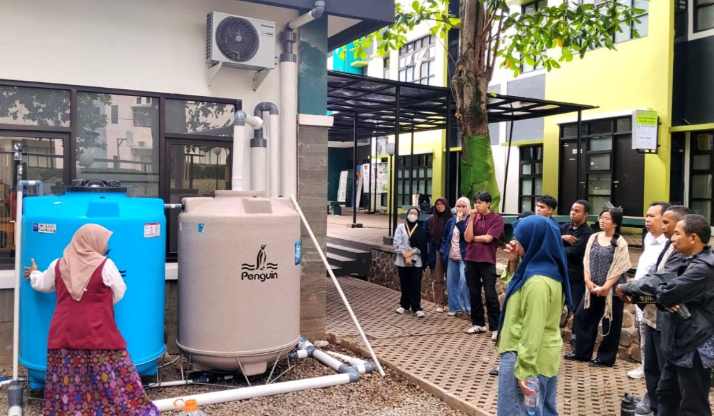 Edukasi Mahasiswa Vokasi, Sekolah Air Hujan Banyu Bening Sleman Pelopori Konservasi Air
