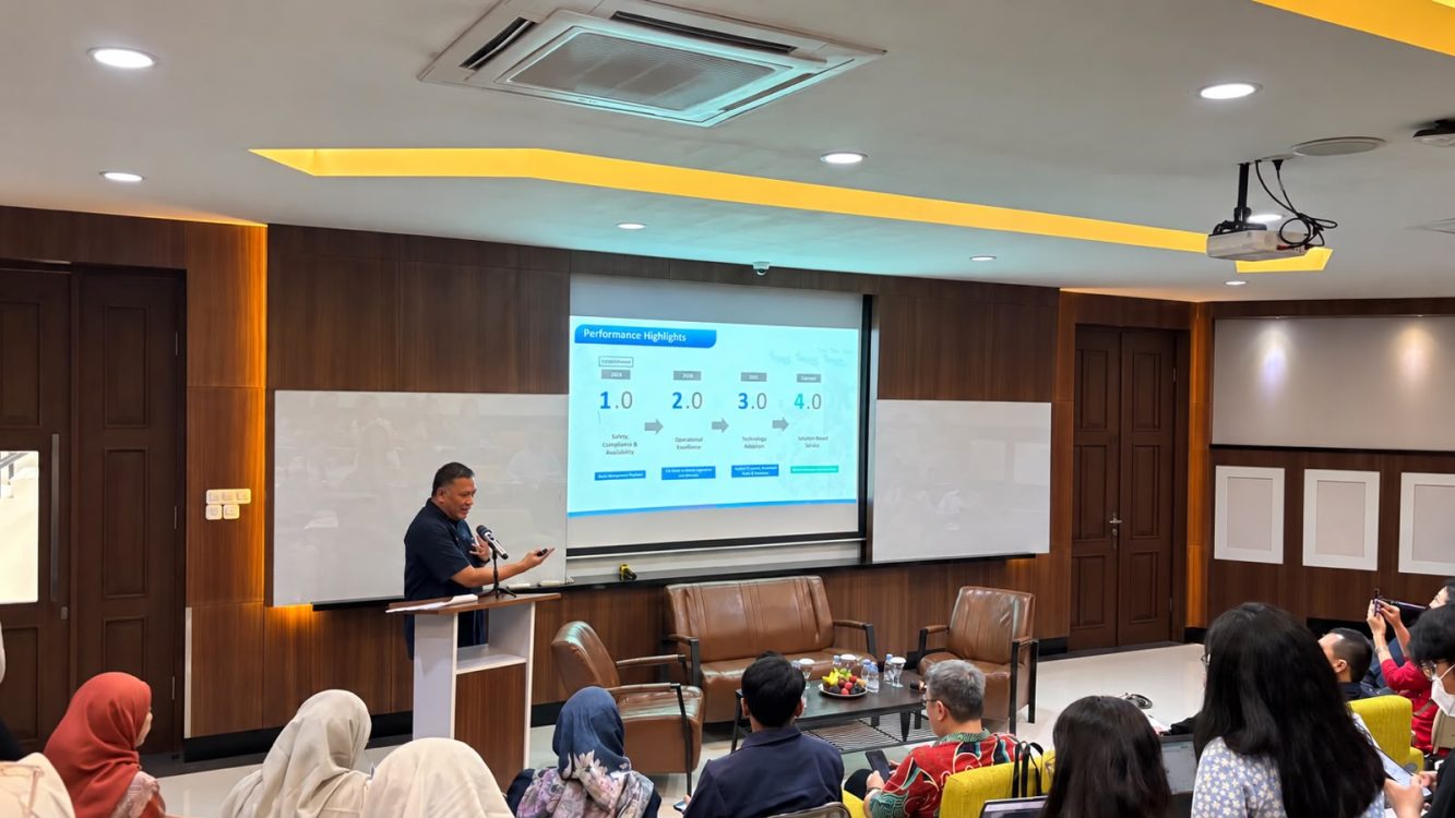 : PT Garuda Daya Pratama Sejahtera (GDPS), bagian dari Garuda Indonesia Group, membagikan perjalanan transformasinya melalui bedah buku Beyond the Horizon: Seven Years of GDPS Transformation di Fakultas Ekonomi dan Bisnis Universitas Indonesia (FEB UI), Depok, Jawa Barat, Rabu (7/10/2026). (Dok. GDPS)