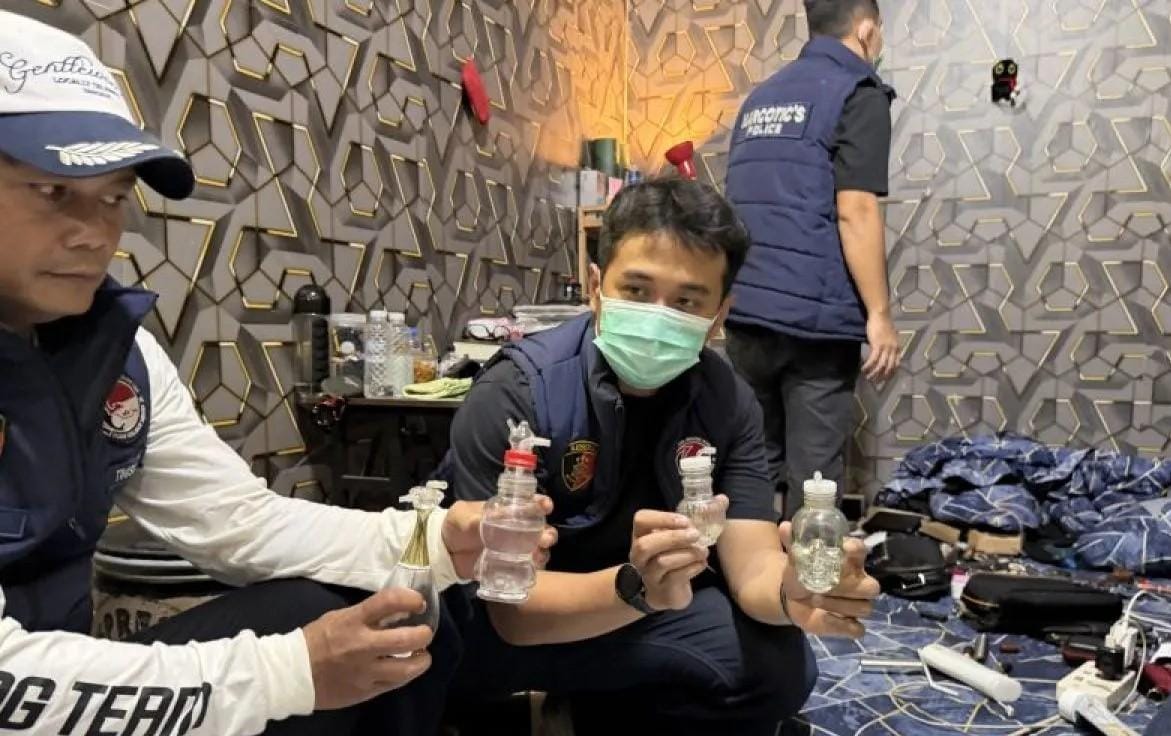 Gerebek Saritem, Polisi Amankan 21 Orang dan Belasan Alat Isap