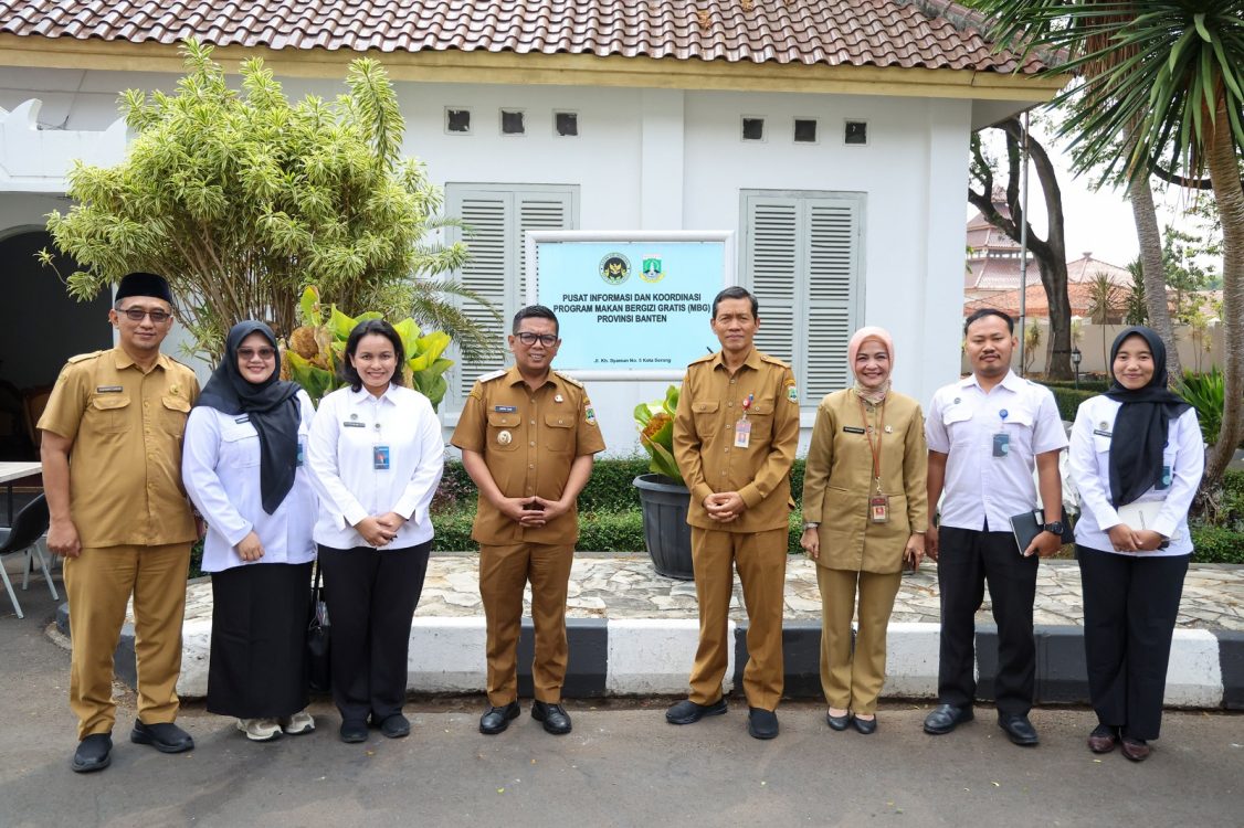 : Gubernur Banten Andra Soni saat menerima kunjungan Kepala Kantor Pelayanan Pemenuhan Gizi (KPPG) Jakarta Wilayah Jakarta-Banten Ida Wahyuni beserta jajaran di Gedung Negara Provinsi Banten, Kota Serang, Selasa (4/8/2026)/ (Biro Adpimpro Banten)