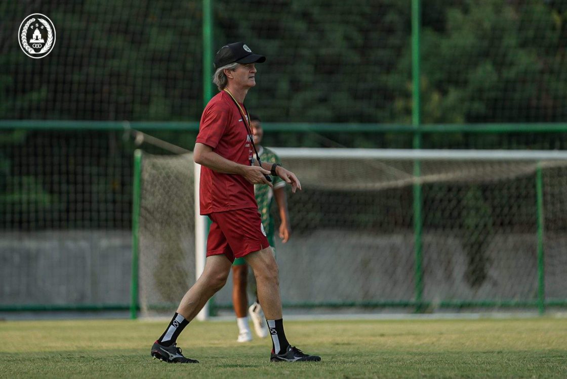 Hadapi Persebaya, Pieter Huistra Percaya PSS Memiliki Kekuatan Tangguh