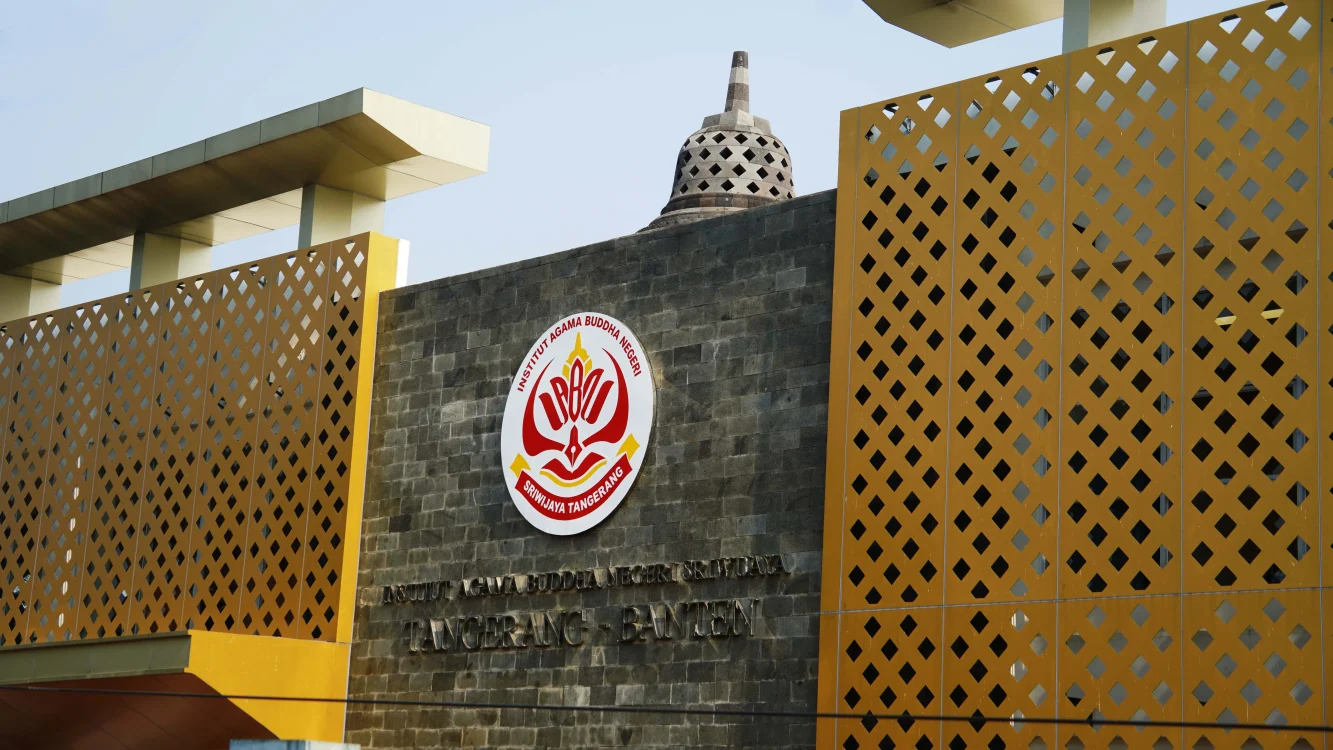 IABN Sriwijaya Tangerang, Institut Agama Buddha Negeri Pertama di Indonesia
