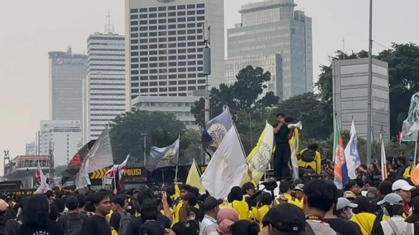 Dishub DKI Jakarta juga melakukan langkah antisipasi terhadap potensi gangguan transportasi selama demonstrasi berlangsung
