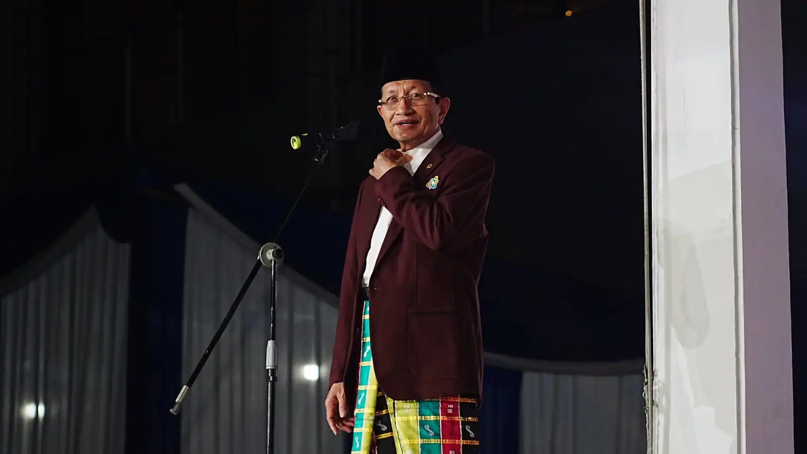 Jadi Simbol Spiritual dan Kebudayaan, Menag Ajak Tradisikan Bersarung dan Peci