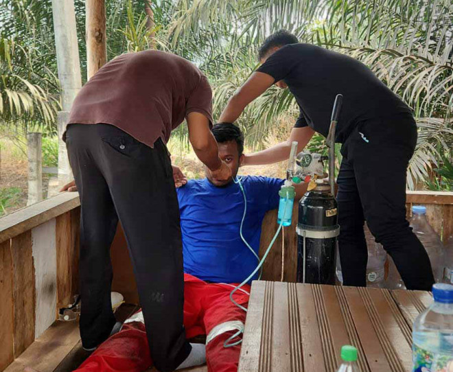 : DInkes KObar meminta masyarakat segera memeriksakan diri ke fasilitas pelayanan kesehatan apabila mengalami batuk, sesak napas, napas berbunyi, demam, atau keluhan pernapasan lainnya yang menetap maupun semakin berat.. (foto: MC Kobar)