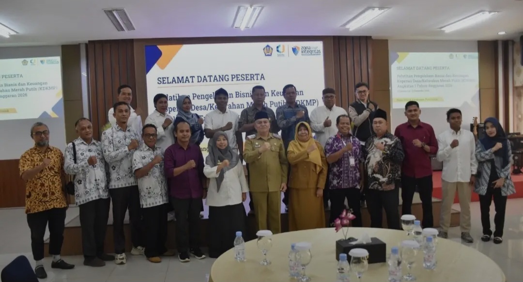 : Sekretaris Daerah Kabupaten Kubu Raya Yusran Anizam membuka Pelatihan Pengelolaan Bisnis dan Keuangan Koperasi Desa/Kelurahan Merah Putih (KDKMP) Angkatan I Tahun Anggaran 2026 di Balai Diklat Keuangan Pontianak, Senin (5/10/2026). (Foto;PROKOPIM/Ird_IKP)