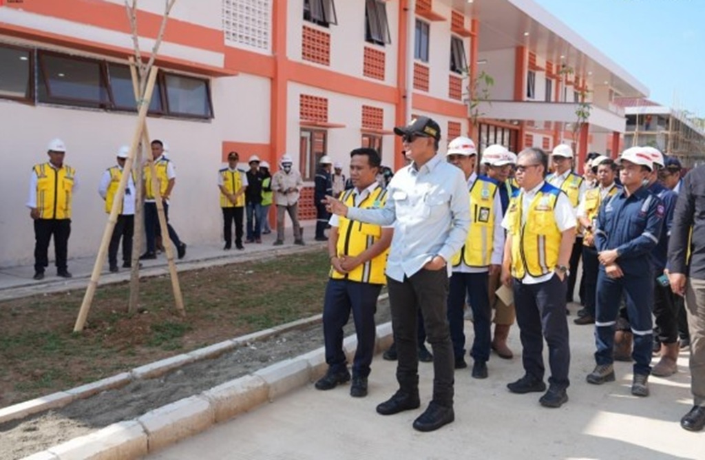 : Kemen PU terus mempercepat penyelesaian pembangunan Sekolah Rakyat di Kabupaten Mamuju, Sulawesi Barat, agar segera dapat dimanfaatkan dalam mendukung kegiatan Masa Pengenalan Lingkungan Sekolah (MPLS) Tahun Ajaran 2026/2027. (Foto: Humas Kemen PU)