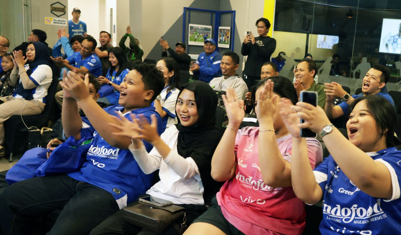 Kemeriahan Nobar Biru Di Graha Persib Nazriel Puji Semangat Bobotoh