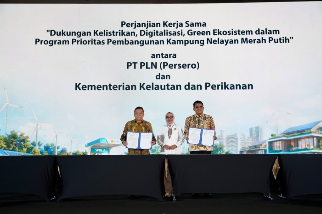 KKP-PLN Perkuat Infrastruktur Listrik dan Digitalisasi Kampung Nelayan Merah Putih
