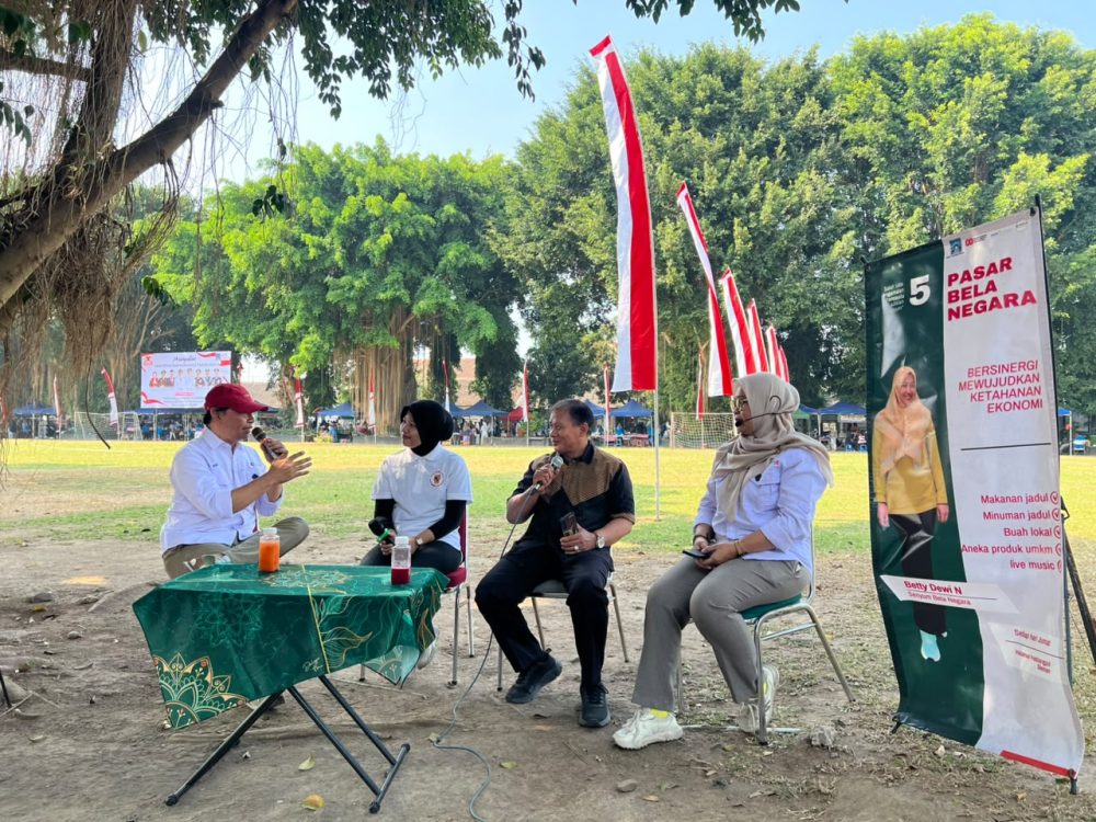 : Guna menangkal dampak negatif anonimitas di media sosial bagi Generasi Z, Kesbangpol Sleman bersama DPPI menggelar dialog kebangsaan pada ajang Pasar Bela Negara di Lapangan Pemda Sleman, Jumat (2/10/2026).