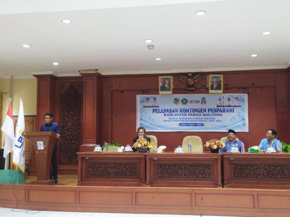 : Bupati Parigi Moutong, Erwin Burase, secara resmi melepas keberangkatan 62 anggota kontingen Lembaga Pembinaan dan Pengembangan Pesta Paduan Suara Gerejani Katolik Daerah (LP3KD) untuk berlaga di tingkat Provinsi Sulawesi Tengah, Kamis (1/10/2026).