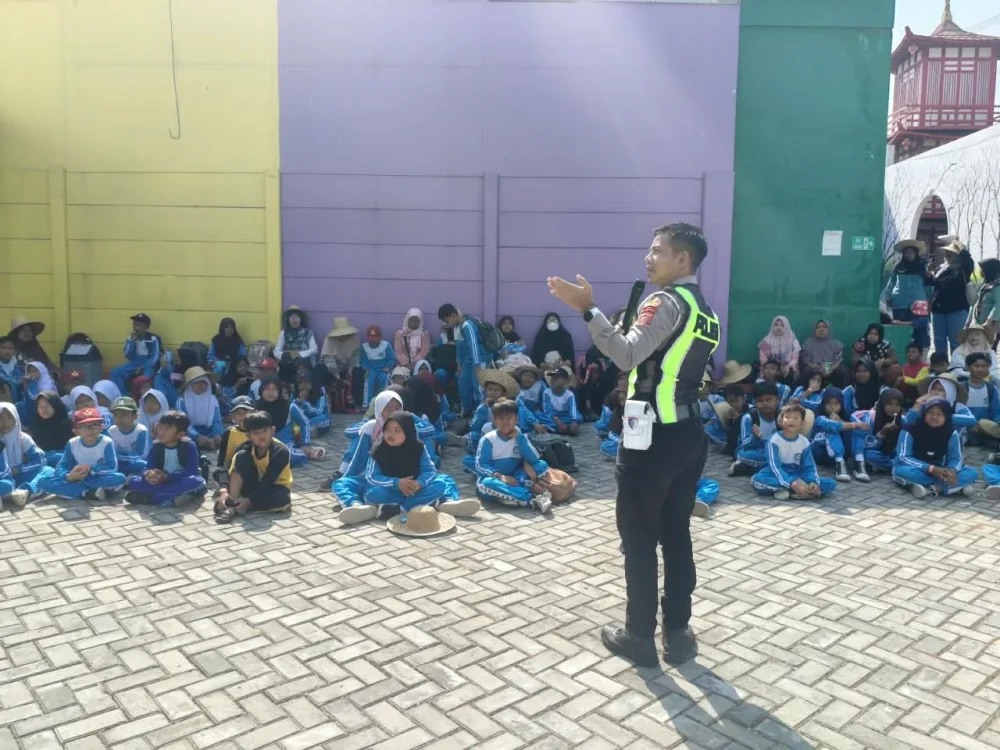 Lewat Polisi Sahabat Anak, Satlantas Majalengka Edukasi Keselamatan Berlalu Lintas ke Siswa TK