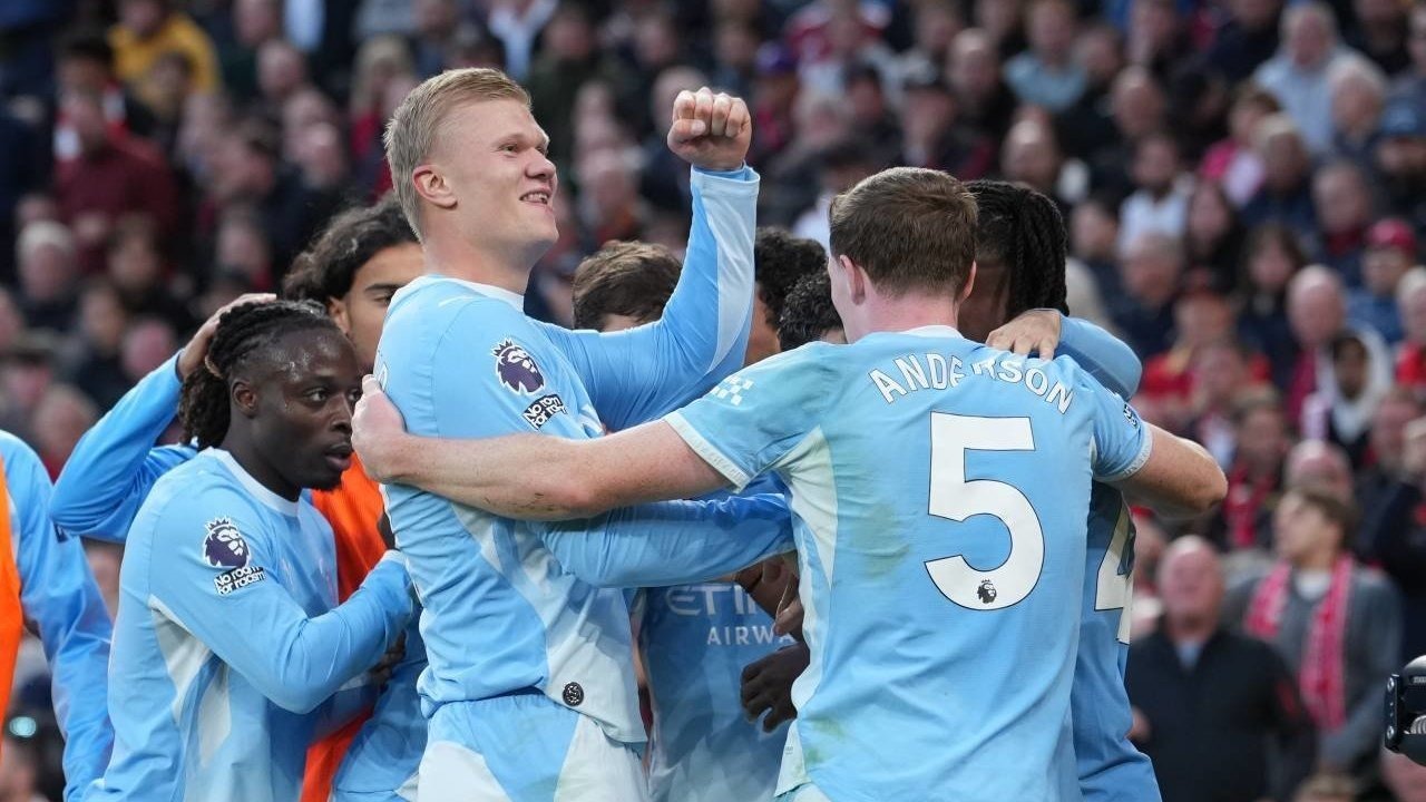 Liverpool Dibuat Tak Berdaya oleh Manchester City Telak Tiga Gol