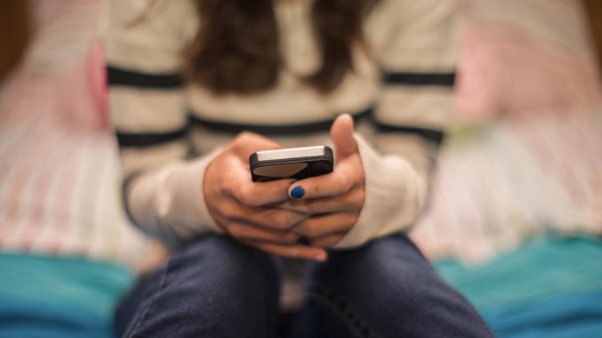 Mayoritas Pengguna Internet Anak Muda, Kemenkes Soroti Dampak Media Sosial terhadap Kecemasan
